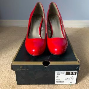 Red Worthington heels size 9
